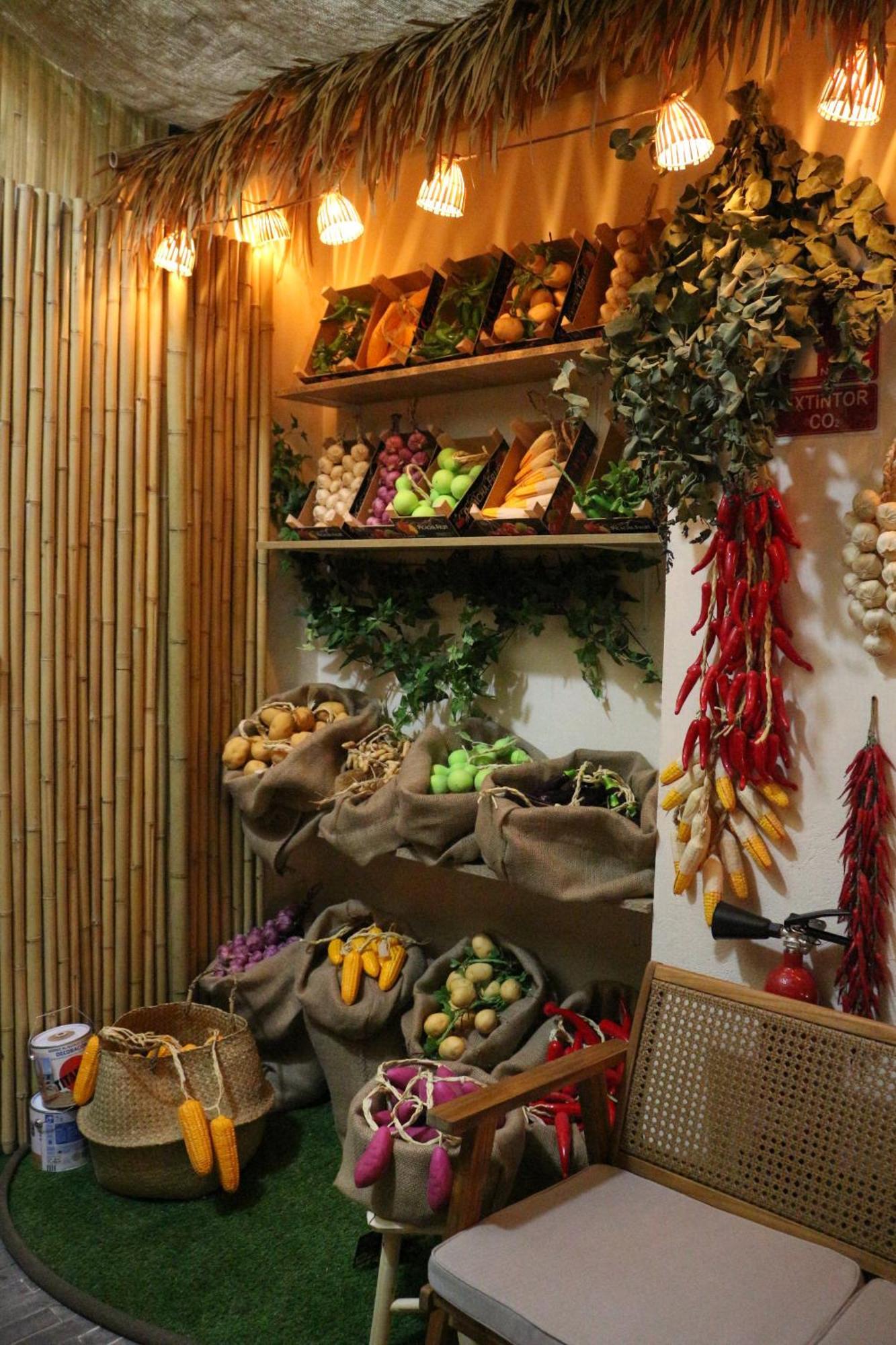 The Pod Suite Hostel Village บาเลนเซีย ภายนอก รูปภาพ