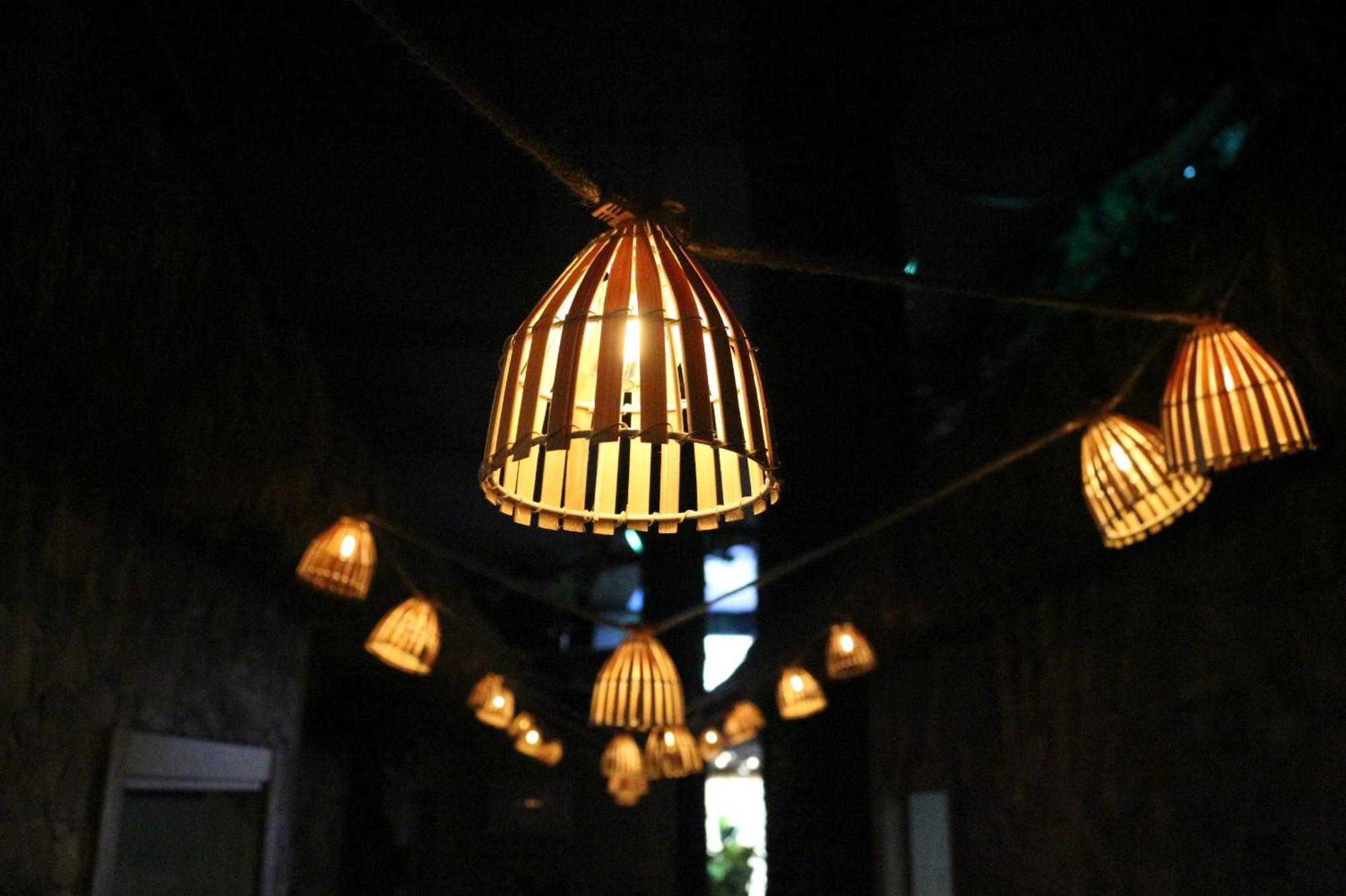 The Pod Suite Hostel Village บาเลนเซีย ภายนอก รูปภาพ